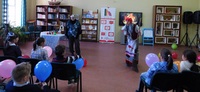 Театрализованный инклюзивный праздник собрал детей с ограниченными возможностями здоровья в библиотеке