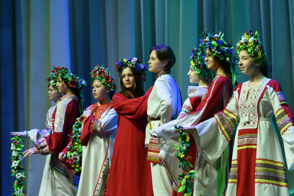 В Кузбассе прошел фестиваль творчества для детей с ОВЗ «Рождественские встречи друзей»