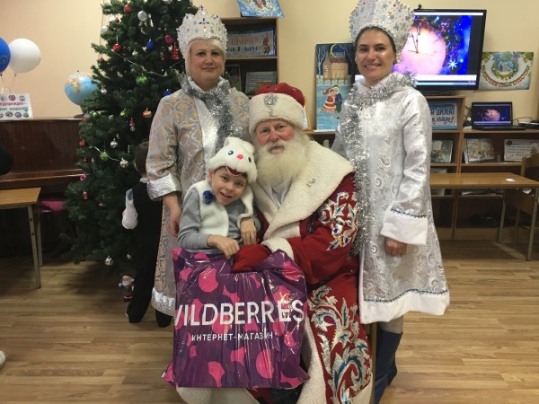 В Волгоградской области прошла благотворительная акция по сбору новогодних подарков  для детей-инвалидов и детей из социально-незащищенных семей Волгоградской области «Чудо-Ёлка»