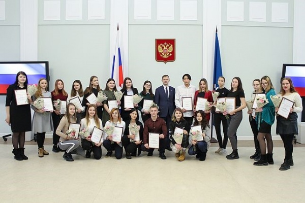 Более 50 волонтёров получили награды Сахалинского областного министерства спорта